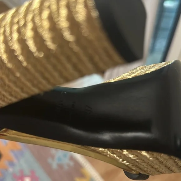 Tom Ford Logo Embossed Platform - Picture 6 of 6